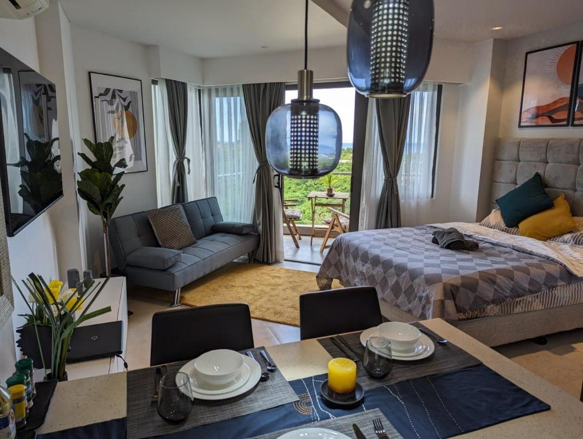 Dominiks Stylish Resort Gem Ocean View Pool Queen Bed At Tambuli 8 Floor Fast Wifi Lapu-Lapu City Kültér fotó
