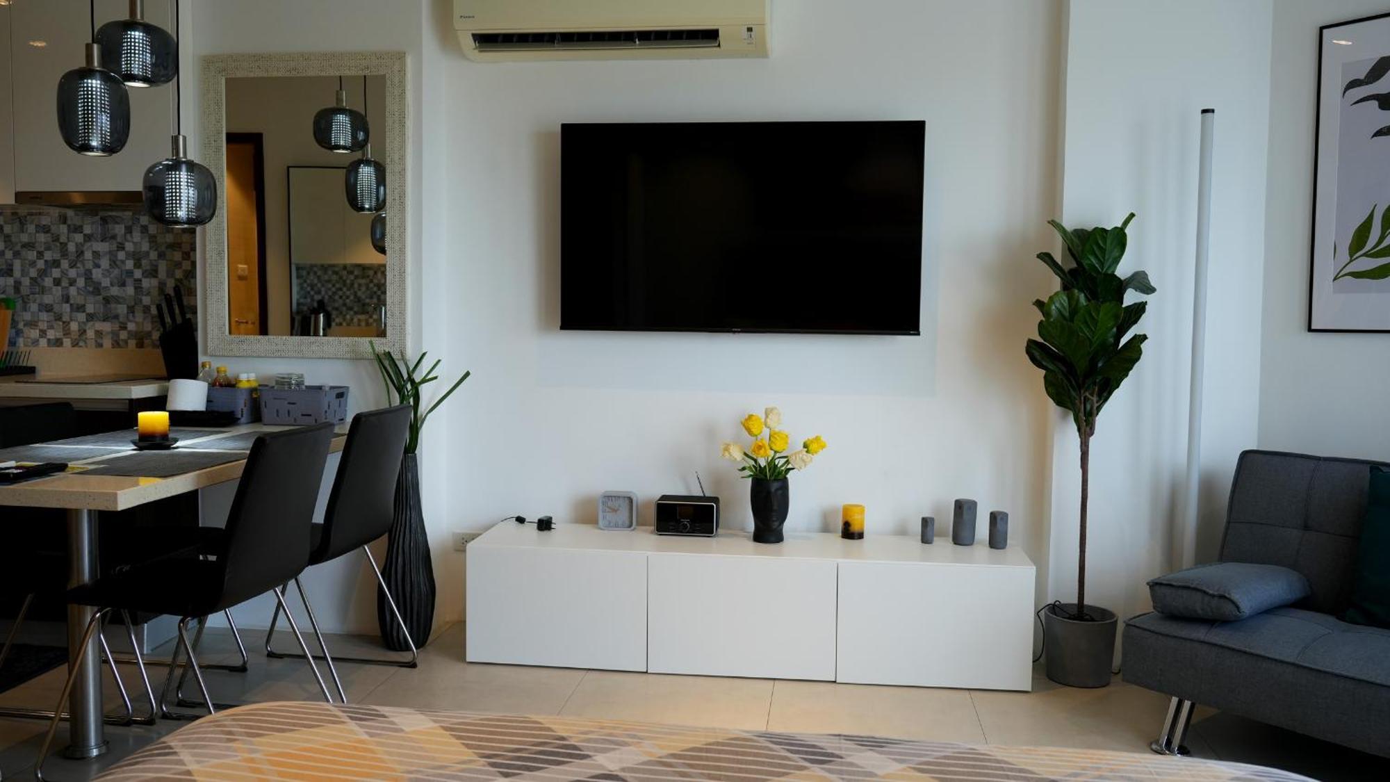 Dominiks Stylish Resort Gem Ocean View Pool Queen Bed At Tambuli 8 Floor Fast Wifi Lapu-Lapu City Kültér fotó